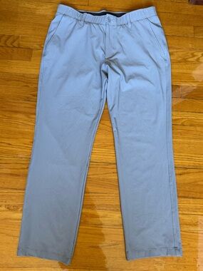 NWOT Light Grey Under Armour Golf Pants 36/30
